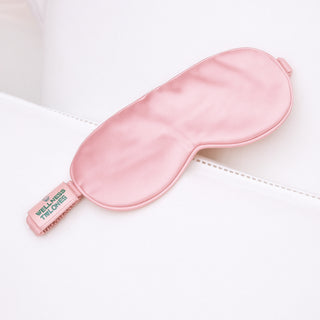 PACK SOMMEIL EN SOIE ROSE – PYJAMA, MASQUE DE NUIT & BOX DE 6 SCRUNCHIES EN SOIE – CONFORT, BEAUTÉ & SOMMEIL RÉPARATEUR