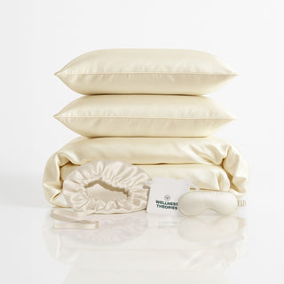 RITUEL NUIT D’EXCEPTION CHAMPAGNE – SET DE LIT, MASQUE & BONNET EN SOIE – LUXE, CONFORT & ÉCLAT NATUREL