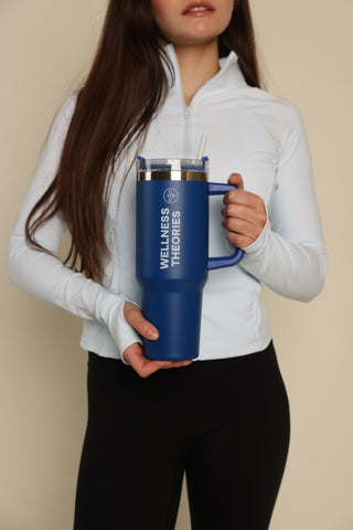 WELLNESS THEORIES - Insulated Mug with Straw 1.2L – Stainless Steel - Dark Blue
